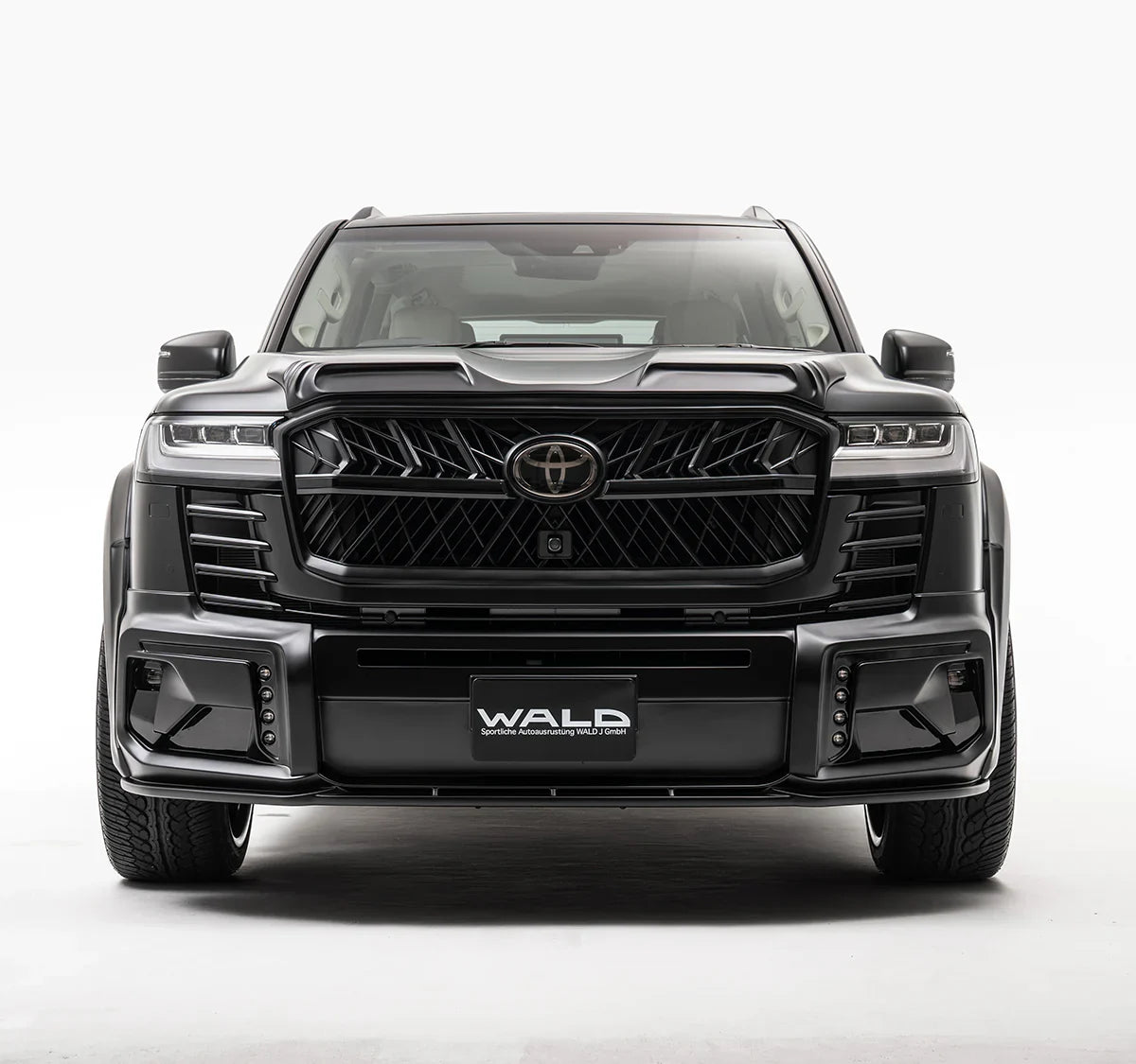 Toyota Land Cruiser LC300 Wald-Inspired Body Kit