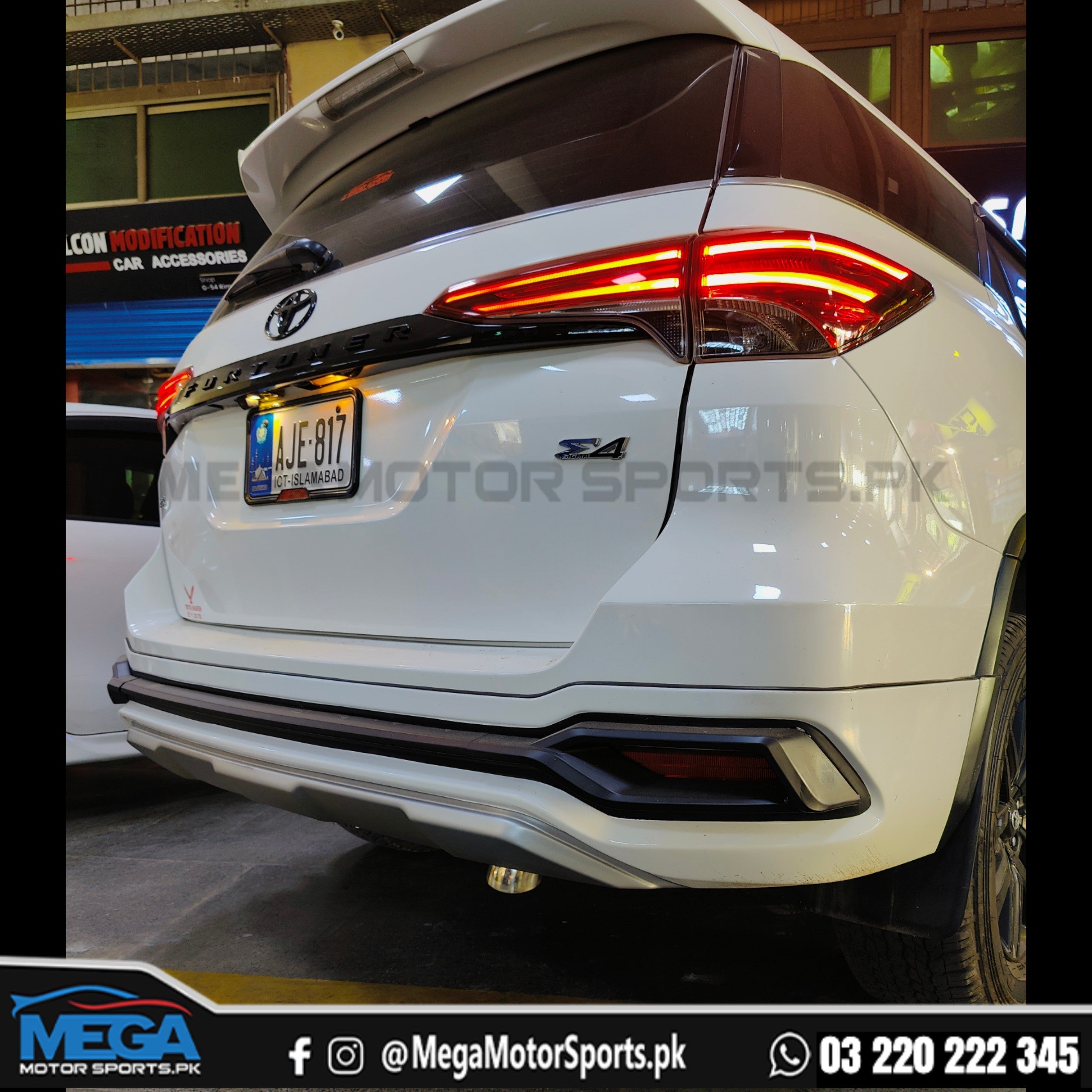Fortuner Trunk Black Garnish Legender Style - Model 2016 - 2023