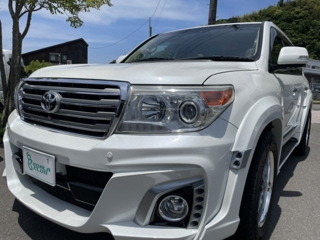Toyota Land Cruiser Fj200 Wald Style Body Kit With PP Fender Flare